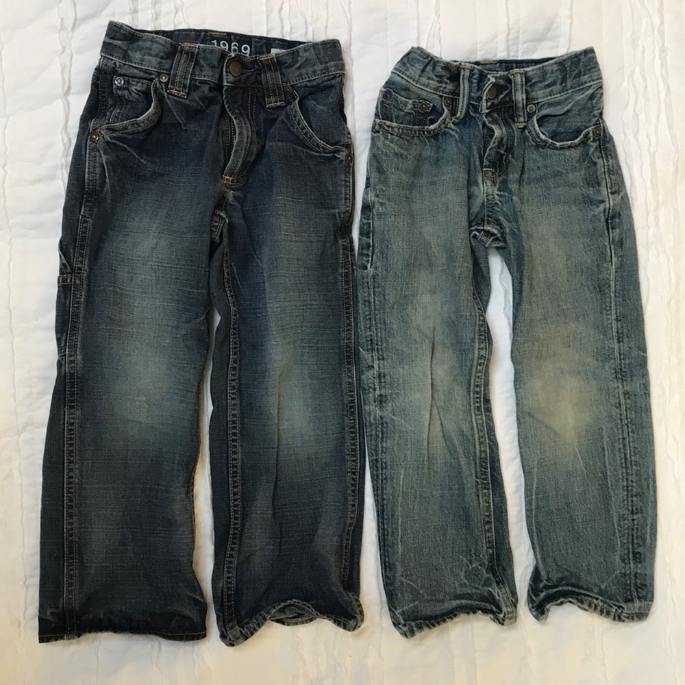 2 pair gap hardly worn jeans w/adjustable waist